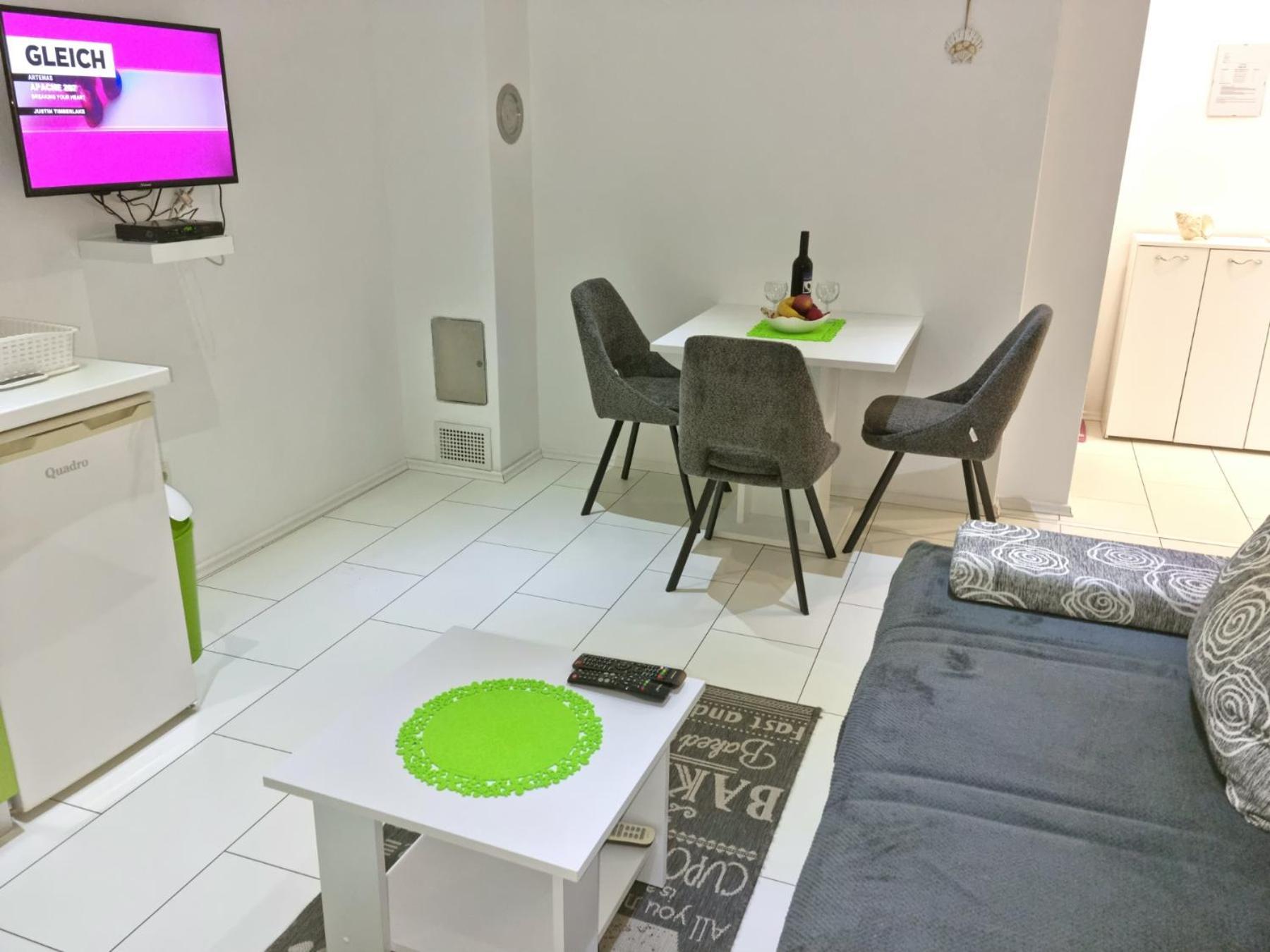 Apartment Lana Crikvenica Esterno foto